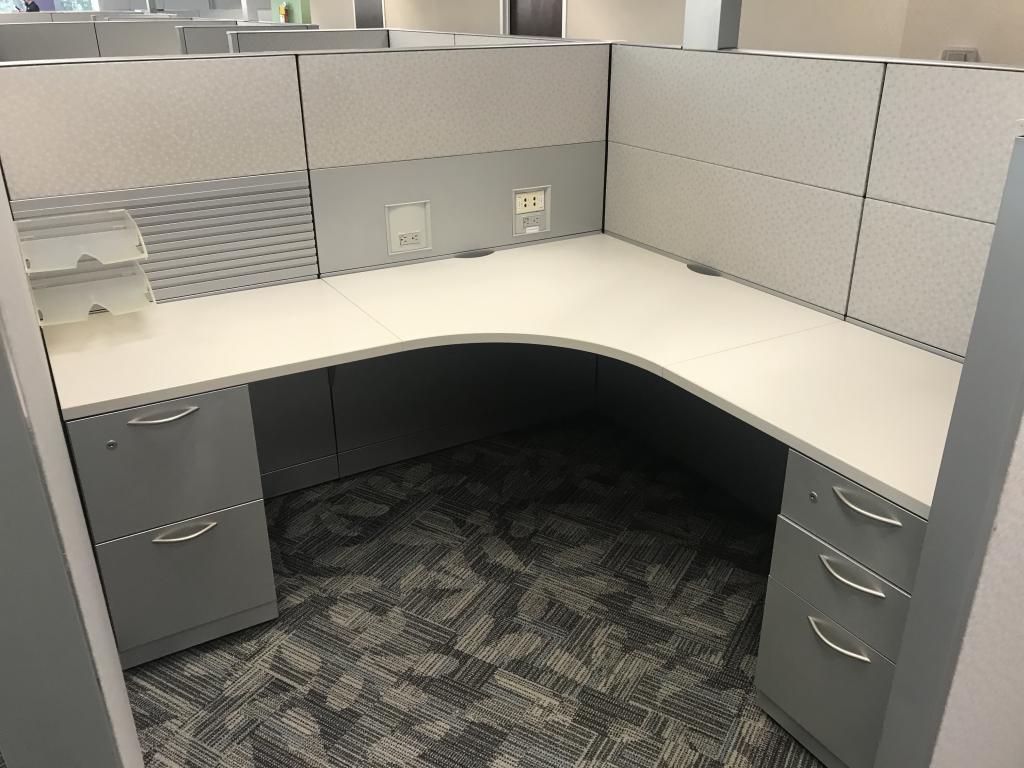 Used Steelcase Answer - Medium Panels - Used Cubicles